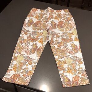 Slim-Sation by Multiples Pull On Capris